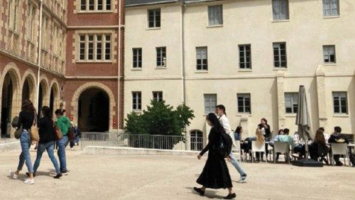 Più formazione contro gli abusi QUO-157 Più formazione contro gli abusi QUO-157