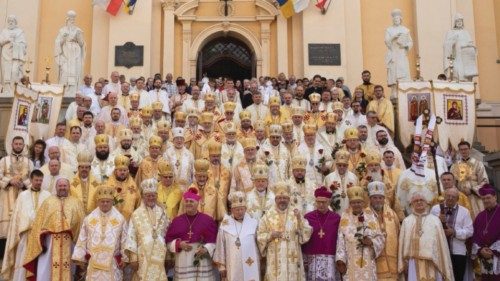 La preghiera e l’impegno del Pontefice per il popolo ucraino che soffre QUO-157 La preghiera e l’impegno del Pontefice per il popolo ucraino che soffre QUO-157