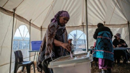  Lesotho al voto a ottobre  QUO-165