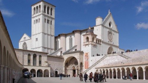 In preghiera per l’Italia e per la pace QUO-202 In preghiera per l’Italia e per la pace QUO-202
