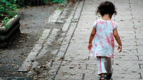 Oltre dieci milioni di orfani al mondo QUO-204 Oltre dieci milioni di orfani al mondo QUO-204