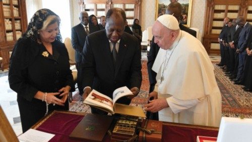 Udienza al presidente della Repubblica della Côte d’Ivoire QUO-213 Udienza al presidente della Repubblica della Côte d’Ivoire QUO-213