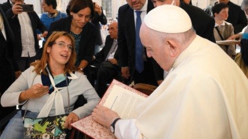 Le persone con disabilità e il Sinodo QUO-216 Le persone con disabilità e il Sinodo QUO-216