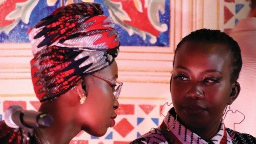 Sono un migliaio i giovani, economisti, imprenditori e changemaker giunti ad Assisi da 100 Paesi del ... Sono un migliaio i giovani, economisti, imprenditori e changemaker giunti ad Assisi da 100 Paesi del ...