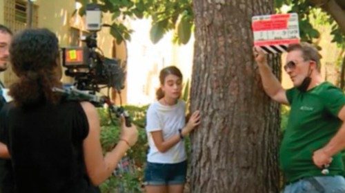 Luci spente della ribalta QUO-221 Luci spente della ribalta QUO-221