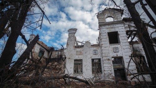 epa10244131 A view of a damaged school in Vuzlovyi, Kharkiv region, Ukraine 14 October 2002, that ... epa10244131 A view of a damaged school in Vuzlovyi, Kharkiv region, Ukraine 14 October 2002, that ...