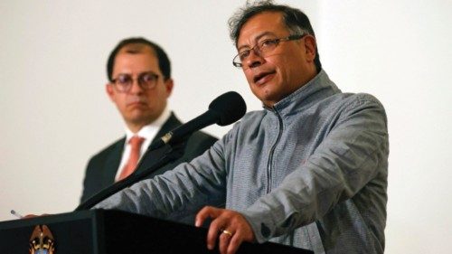 epa10242426 President of Colombia, Gustavo Petro (R), accompanied by the Attorney General, Francisco ...