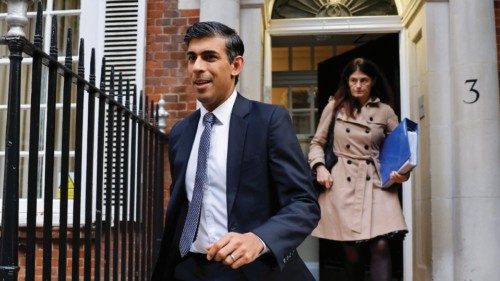 epa10262410 Candidate for the leadership of the Conservative Party Rishi Sunak leaves his office in ...