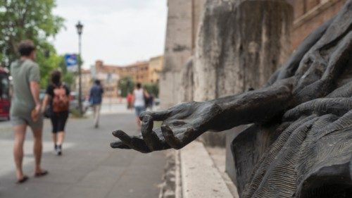 Davanti a una mano aperta ODS-006 Davanti a una mano aperta ODS-006