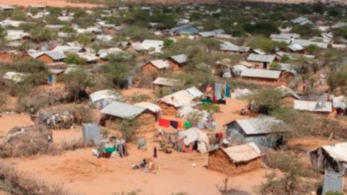  Nel campo profughi di Dadaab, dove muore la dignità  QUO-253