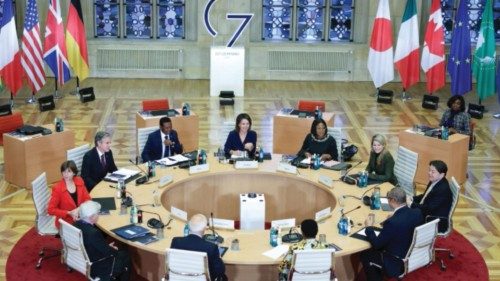 epa10286261 (up, clockwise) German Foreign Minister Annalena Baerbock, Ghana's Foreign Minister ...