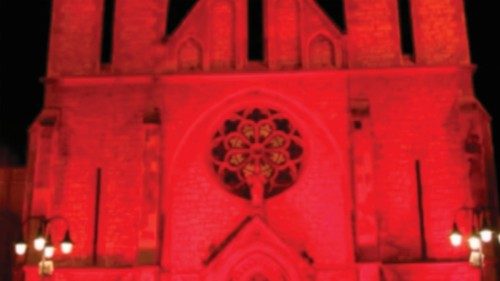 «Red Week» per la libertà religiosa QUO-261 «Red Week» per la libertà religiosa QUO-261