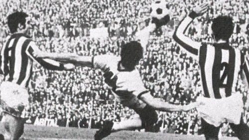 “Rombo di tuono” e un calcio che non c’è più QUO-265 “Rombo di tuono” e un calcio che non c’è più QUO-265