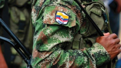  Scontri tra guerriglieri in Colombia  QUO-266