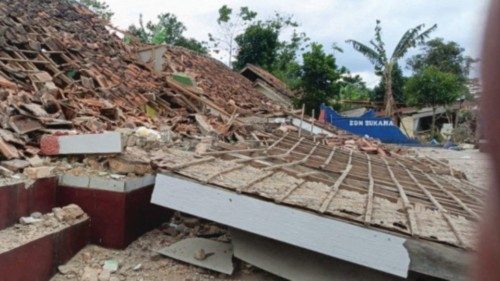 A view shows the aftermath of an earthquake in Cianjur Regency, Indonesia, November 21, 2022. ... A view shows the aftermath of an earthquake in Cianjur Regency, Indonesia, November 21, 2022. ...