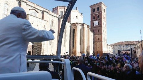  Nell’abbraccio della “sua” gente  QUO-269