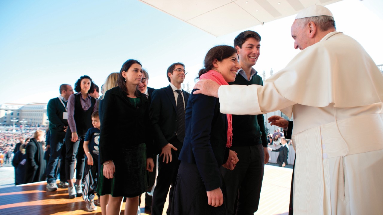 Perché l' Amore vale sempre la pena - L'Osservatore Romano