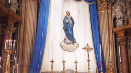   Maria modello di una Chiesa sinodale  QUO-281