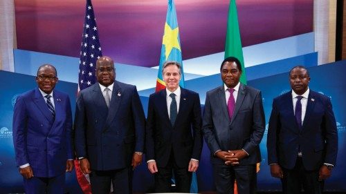 US Secretary Antony Blinken (C) poses with Democratic Republic of the Congo (DRC) Foreign Minister ...