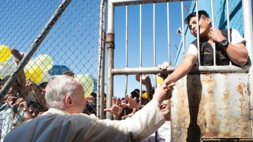 -S.S. Francesco - Viaggio Apostolico in Ecuador , Bolivia e Paraguay 11-07-2015
- (Copyright ... -S.S. Francesco - Viaggio Apostolico in Ecuador , Bolivia e Paraguay 11-07-2015
- (Copyright ...