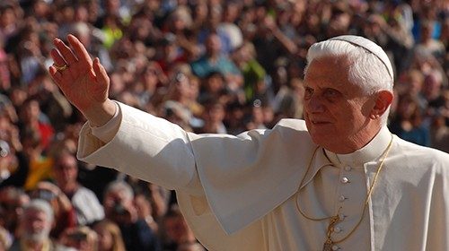 -OR- Udienza Generale di Papa Benedetto XVI di mercoledÏ 17 ottobre 2007, alla presenza di migliaia ...