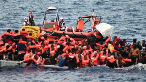 Le proteste delle ong contro il decreto legge dell’Italia sui flussi migratori QUO-297 Le proteste delle ong contro il decreto legge dell’Italia sui flussi migratori QUO-297
