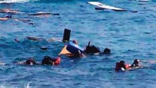  Naufragio di migranti  davanti alla costa tunisina  QUO-024