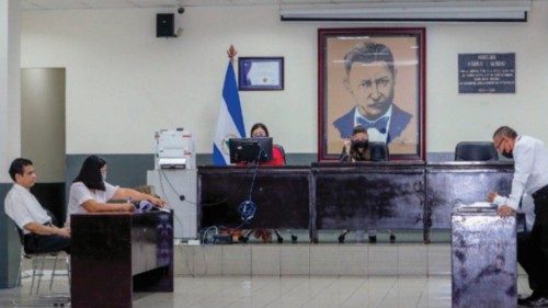  Altri sacerdoti e laici condannati al carcere in Nicaragua  QUO-033