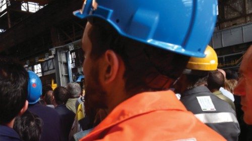 S.S. Francesco   :   Visita pastorale a Genova:Incontro con il mondo del lavoro  27-05-2017