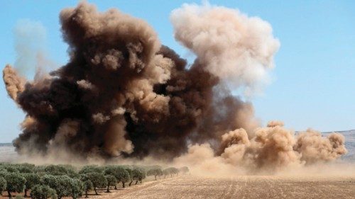 Dieci civili uccisi in un attentato QUO-036 Dieci civili uccisi in un attentato QUO-036