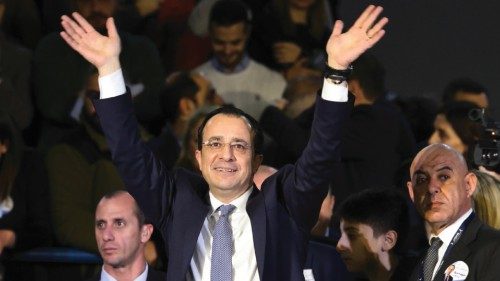 epaselect epa10463941 Cyprus president-elect Nikos Christodoulides waves to supporters after he was ... epaselect epa10463941 Cyprus president-elect Nikos Christodoulides waves to supporters after he was ...