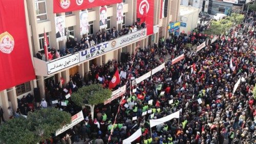 epa10474650 Members of Tunisian trade unions attend a rally organized by the Tunisian General Labor ...