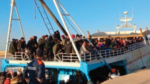  L’hotspot di Lampedusa  è al collasso  QUO-042
