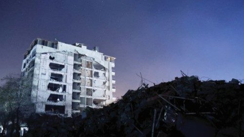 A destroyed building is seen at night, in the aftermath of a deadly earthquake, in Antakya, Hatay ... A destroyed building is seen at night, in the aftermath of a deadly earthquake, in Antakya, Hatay ...