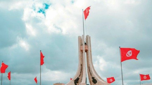  La Banca mondiale sospende  i negoziati con la Tunisia  QUO-055