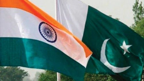 La sfida a distanza tra India e Pakistan QUO-058 La sfida a distanza tra India e Pakistan QUO-058