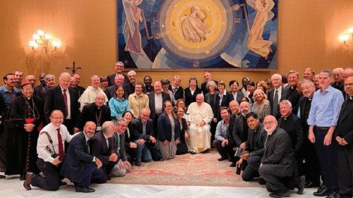  Con il Sinodo il Papa  vuole realizzare la Chiesa  del concilio Vaticano ii  QUO-059