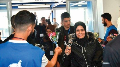 In Italia altri 73  profughi grazie ai  corridoi umanitari    QUO-076