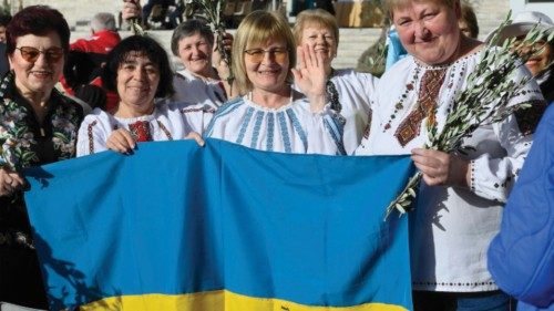  Rami di ulivo simbolo di pace per la martoriata Ucraina  QUO-078
