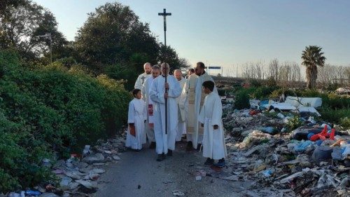  Giovedì santo con i rom di Scampia  QUO-082