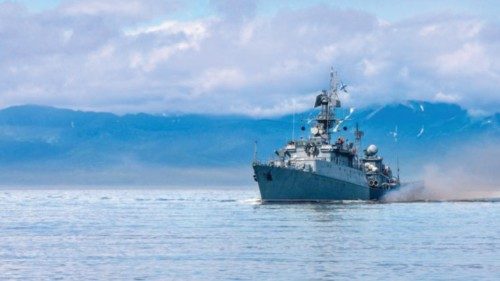 La Russia avvia manovre  militari  nell’Artico  QUO-085