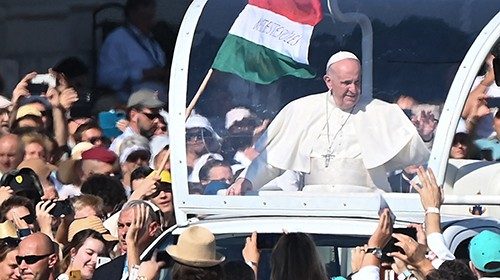 FILES-HUNGARY-VATICAN-RELIGION-POPE FILES-HUNGARY-VATICAN-RELIGION-POPE