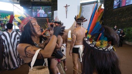  Amazzonia, donne che fanno Chiesa  DCM-007