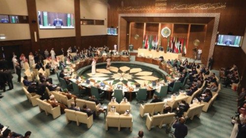 epa10613616 General view of the Arab League foreign ministers emergency meeting in Cairo, Egypt, 07 ...