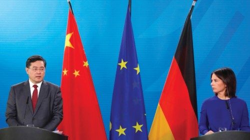 epa10617441 German Foreign Minister Annalena Baerbock (R) and Chinese Foreign Minister Qin Gang (L) ...