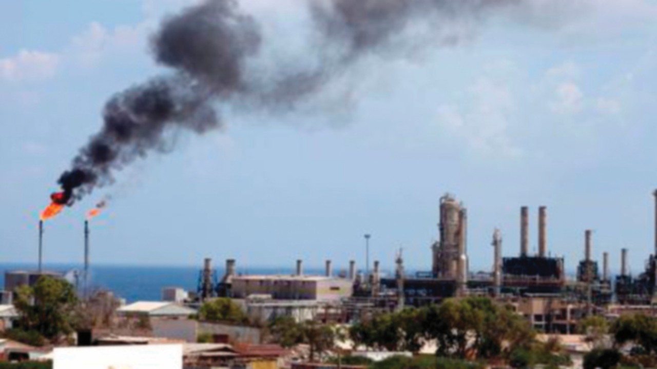 epa03833856 Zawiya Oil Refinery some 40 kms west of Tripoli, Libya, 22 August 2013. The oil port of ...