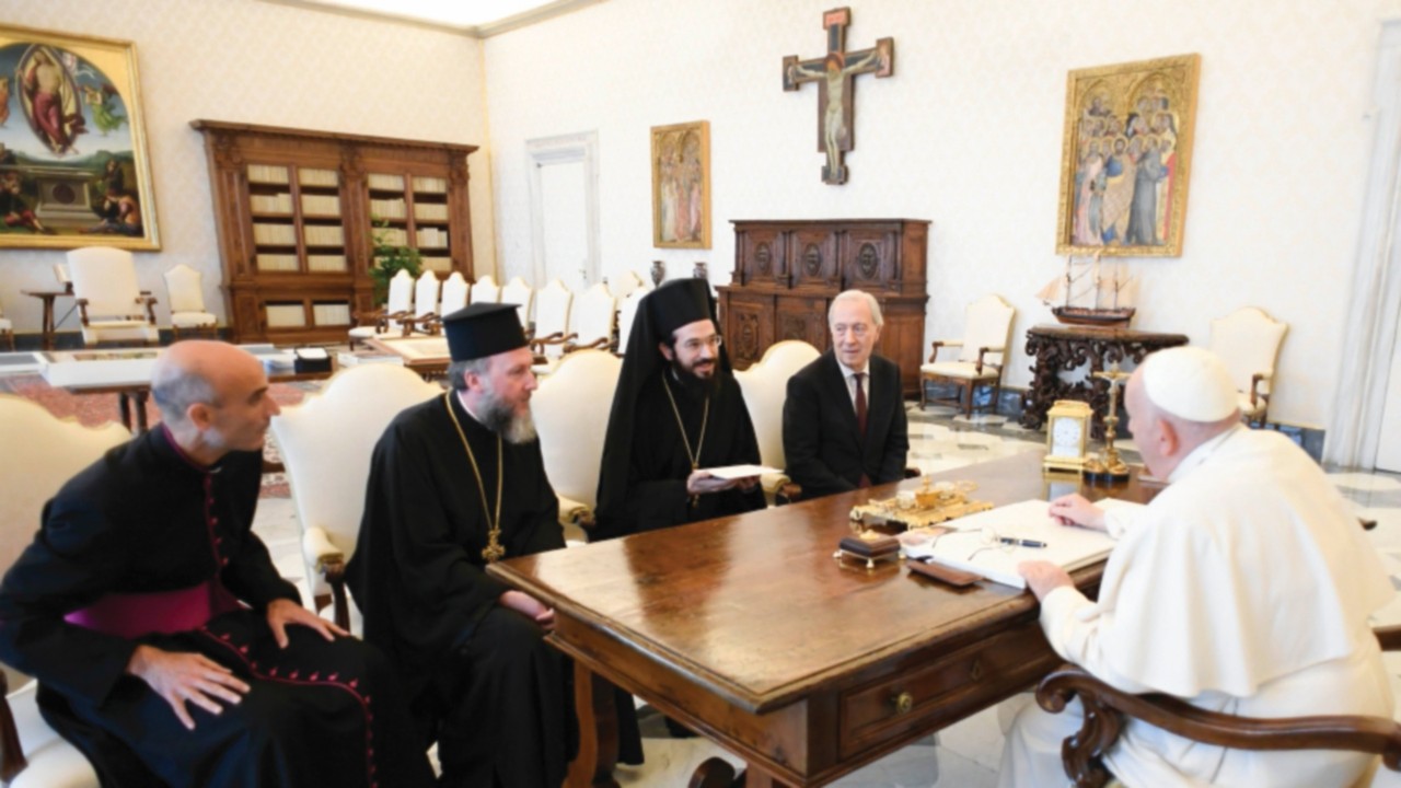  Udienza del Pontefice a una delegazione  della Chiesa Ortodossa di Atene  QUO-122