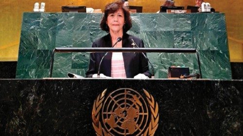 Si dimette l’inviato speciale dell’Onu per il Myanmar  QUO-126