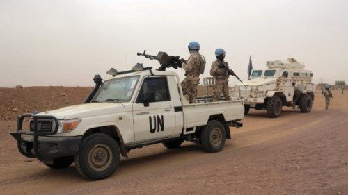 FILE PHOTO: UN peacekeepers patrol in Kidal, Mali, July 23, 2015.  REUTERS/Adama Diarra/File Photo