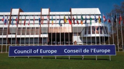  Il Consiglio d’Europa denuncia violazioni dei diritti dei migranti  QUO-141